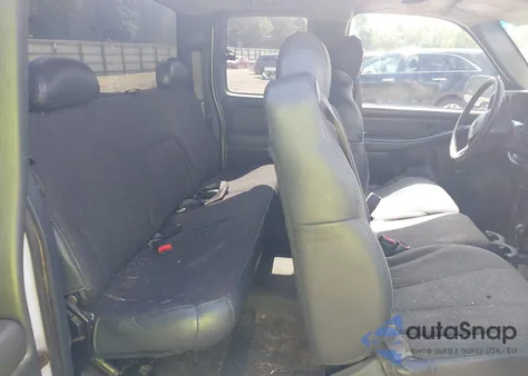 2001 Chevrolet Silverado 1500 из США, поврежденный, VIN 2GCEK19T511324893